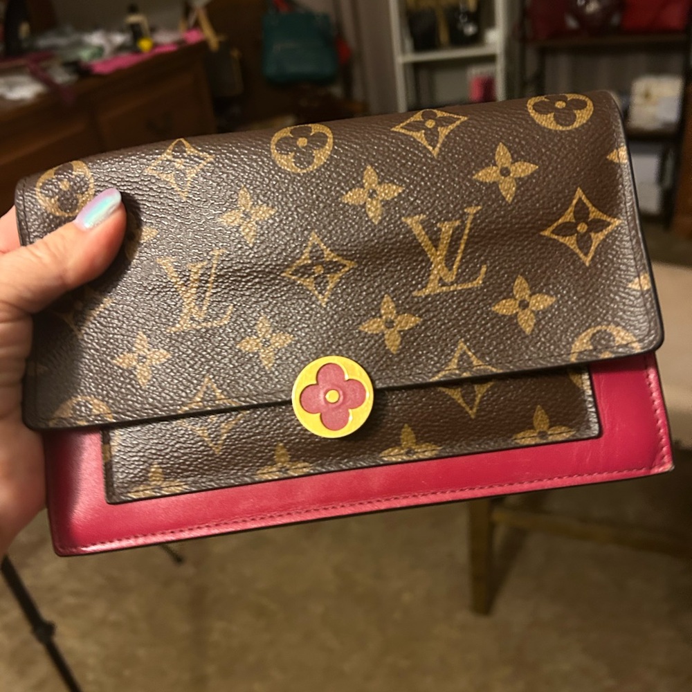 Louis Vuitton Felicie Pochette Monogram Design bag with LV chain strap - Picture 12 of 12